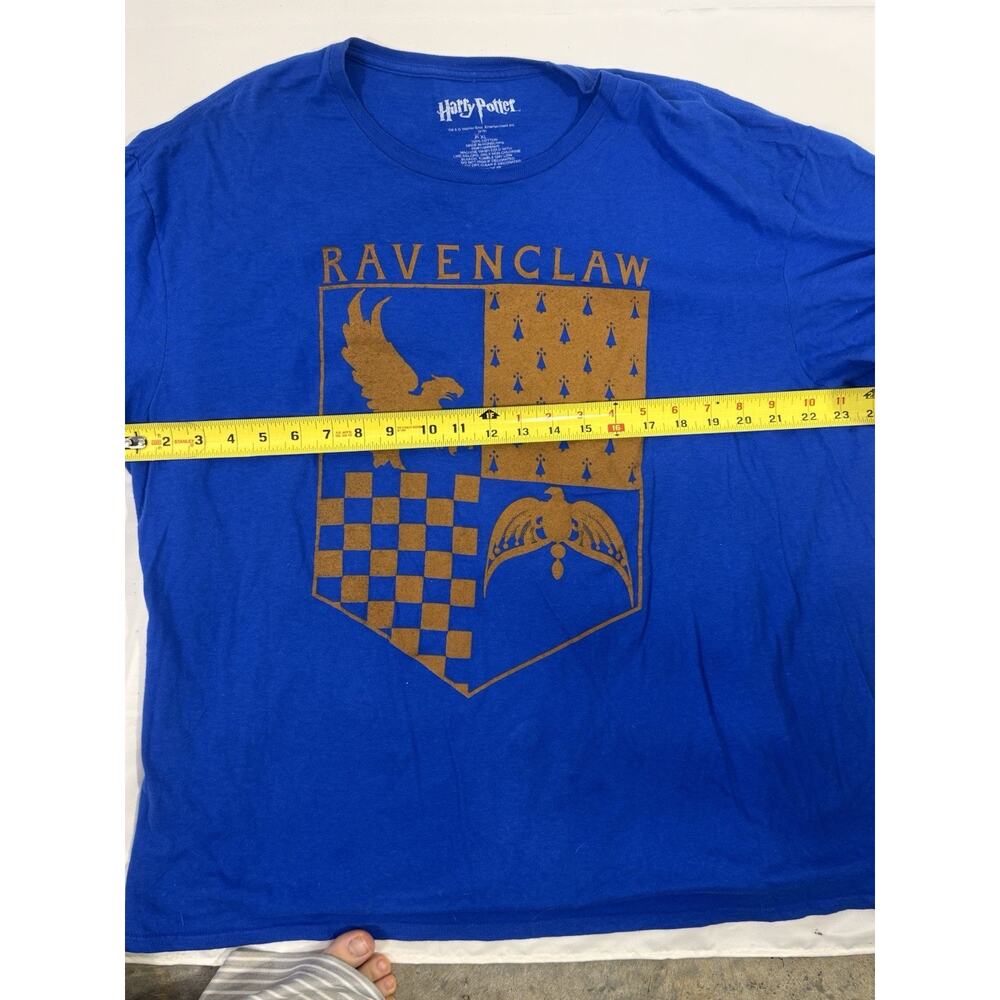 Harry Potter Ravenclaw House Crest T-Shirt Adult XL Blue Gold Hogwarts - Picture 3 of 4